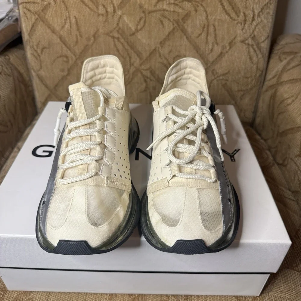 GIVENCHY Spectre Logo Low-Top Sneakers‎ Size 41 Excellent! $750 Retail